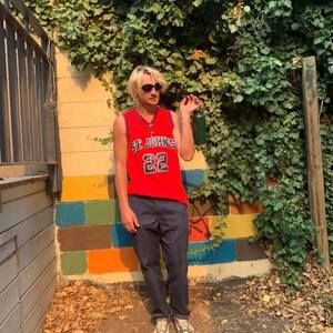 Meet your Posher, Sam